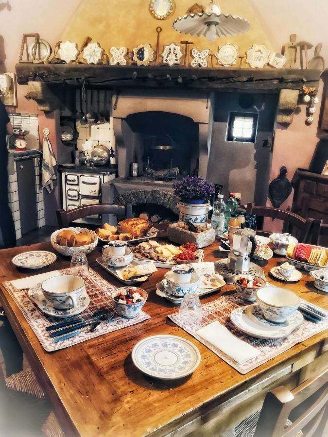 B&B Dove Comincia La Bella Italia Beura Exterior photo